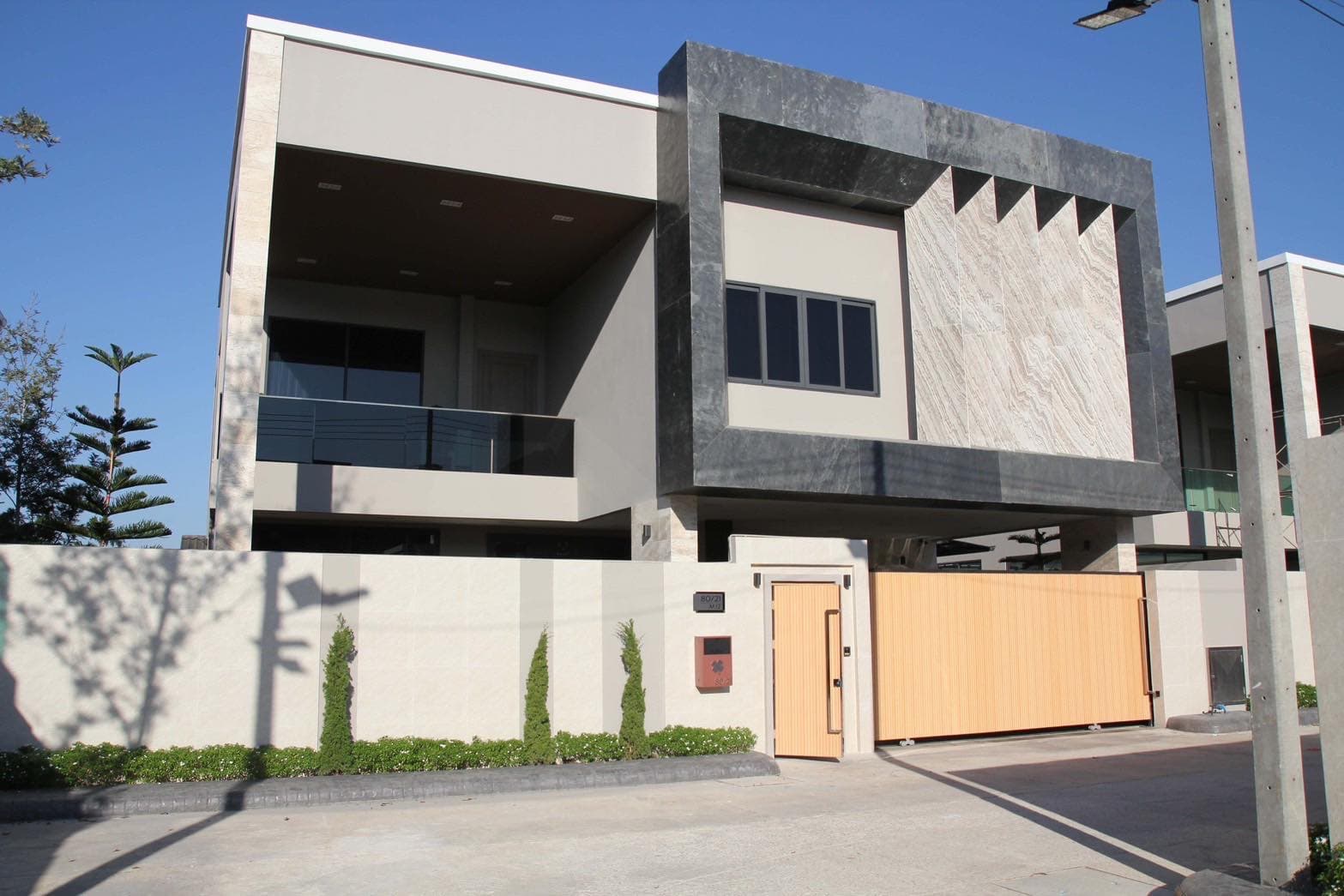 Medcha Nirvana | Pattaya Huay Yai