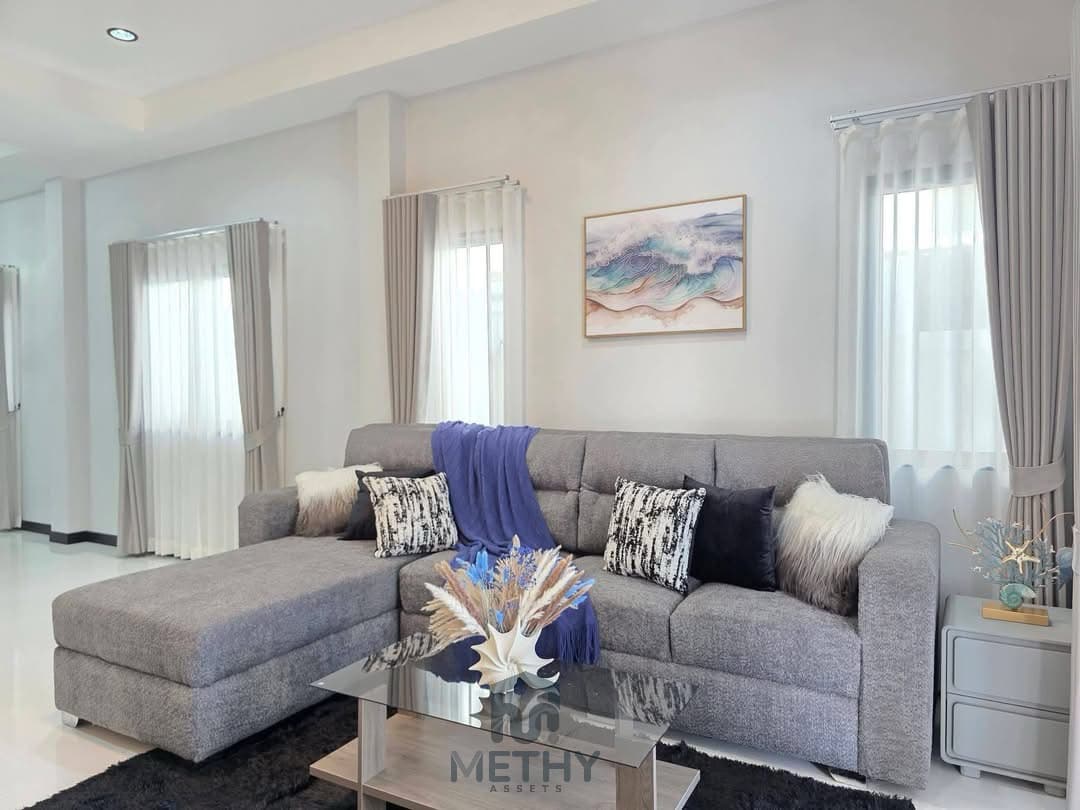 House for sale 3 bedroom — private swimming pool 4.99MB