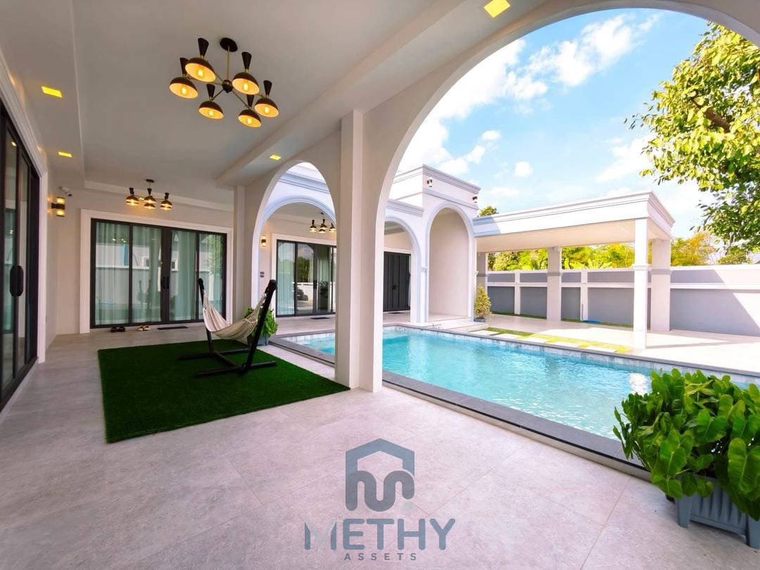 Luxury Pool Villa Pattaya 4 Bedrooms - Modern Classic Luxury | 16.9MB